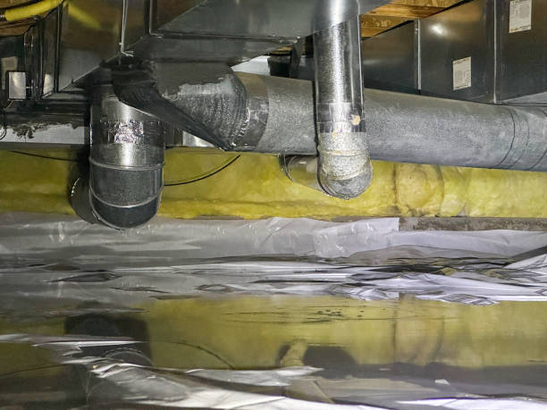 Water damage restoration process in Edgecliff Village, TX
